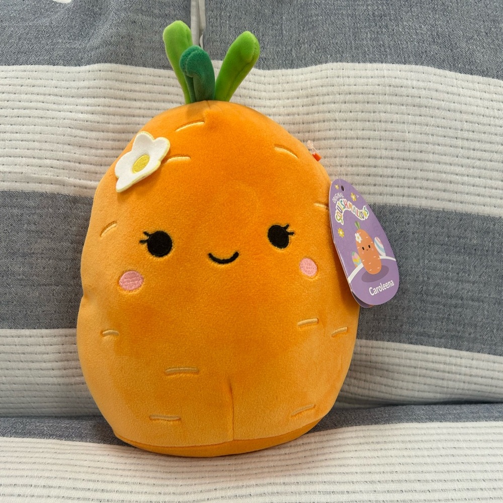 NWT Squishmallows 8” Caroleena the Carrot with Flower Easter 2024 Plush